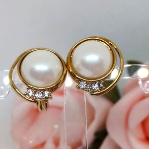 Vintage Monet Faux Pearl Rhinestone Gold Tone Clip-on  Earrings As Is Wedding